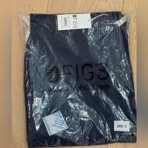 Figs Dark Blue Scrub Pants and 3 pocket top - brand new!!